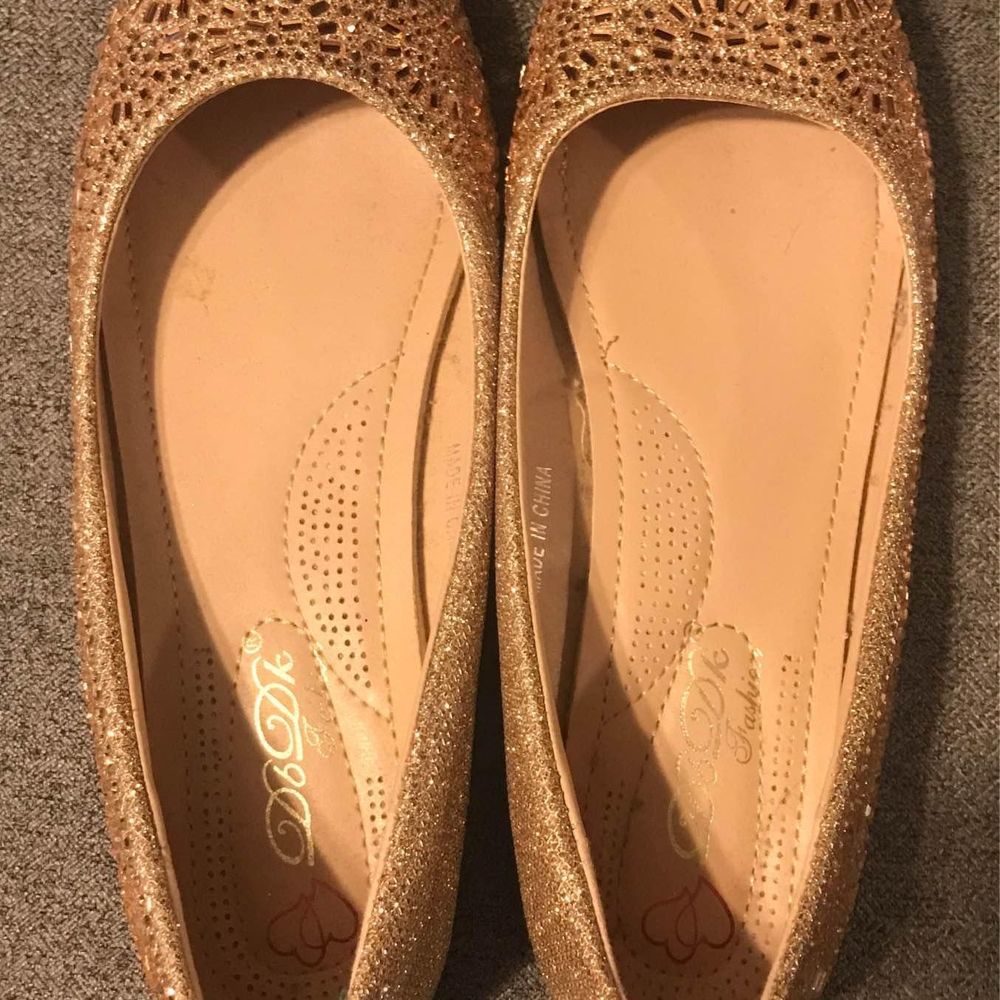 Pink glitter rhinestone sequin flat shoes women’s size 6.5